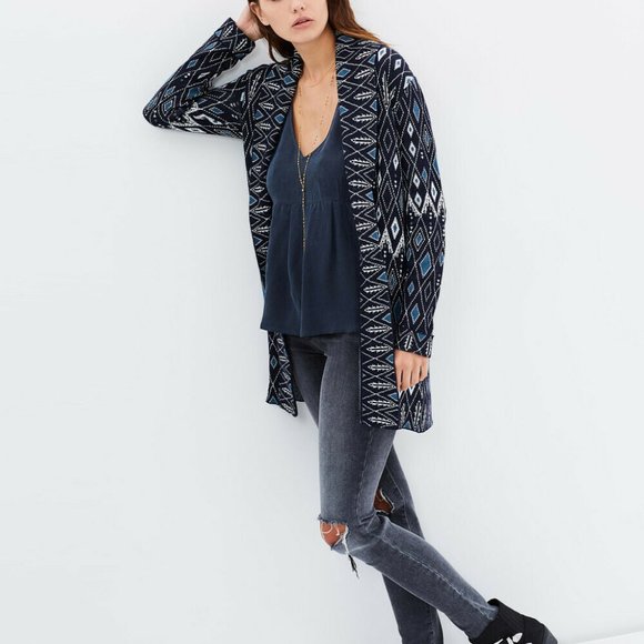 TIGERLILY Unma Navy Blue Longline Cardigan RRP$299 - Picture 8 of 16